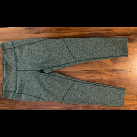 Outdoor Voices Warmup Legging, Hunter Green, size Large - Picture 1 of 3